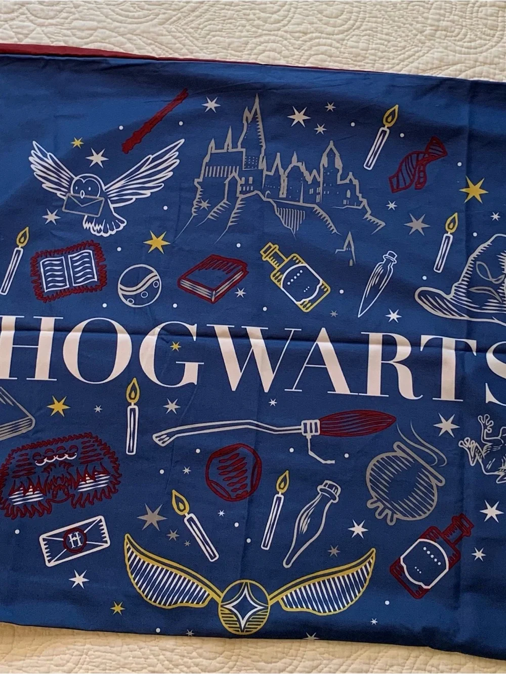 Harry Potter Hogwarts & Platform  9 3/4 Reversible Pillowcases set of 6